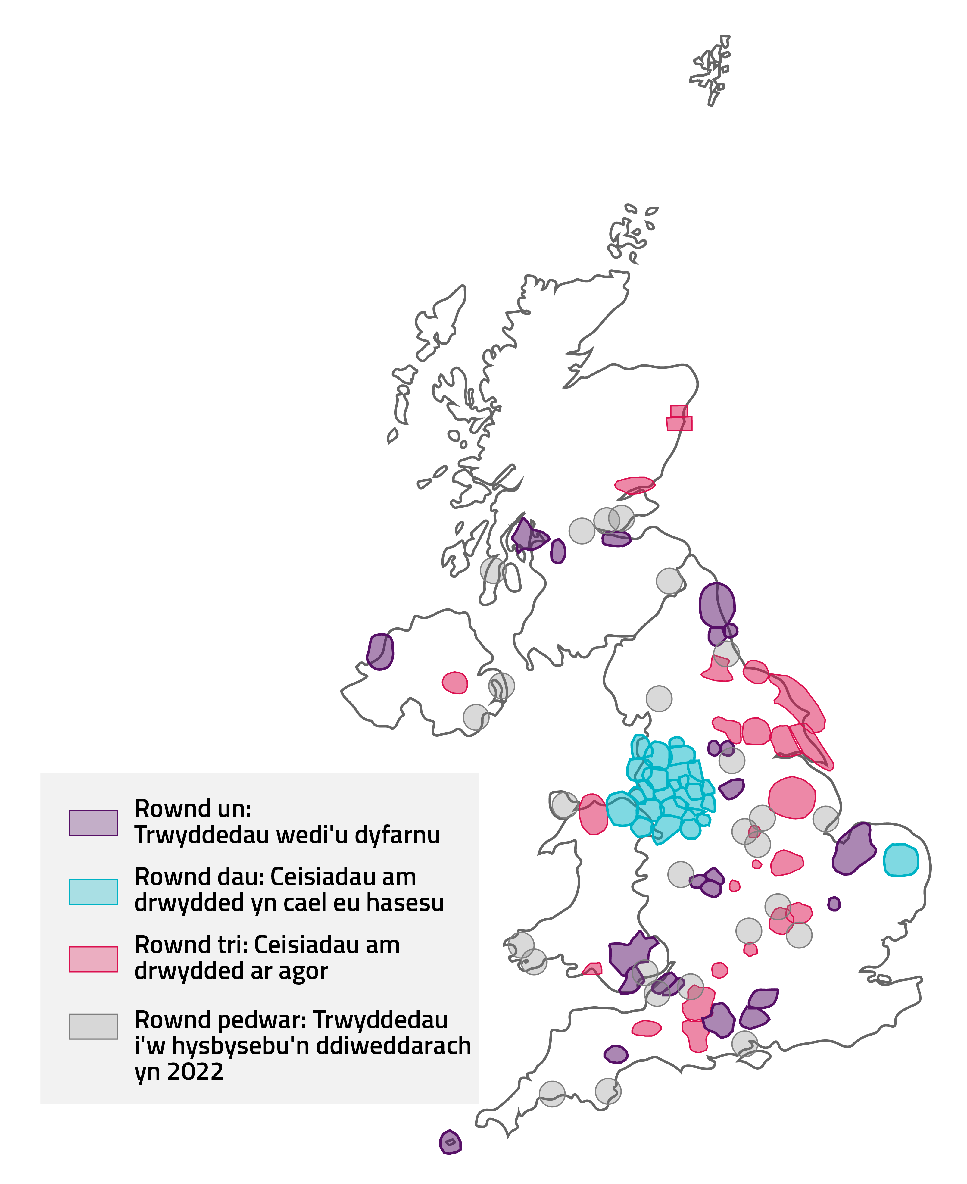 Mae'r map hwn o'r DU yn dangos ble rydym wedi dyfarnu'r rownd gyntaf o drwyddedau amlblecs graddfa fach, y ceisiadau sy'n cael eu hasesu (rownd dau), ceisiadau am drwydded sydd ar agor (rownd tri) a'r trwyddedau sydd i'w hysbysebu yn ddiweddarach yn 2022 (rownd pedwar).