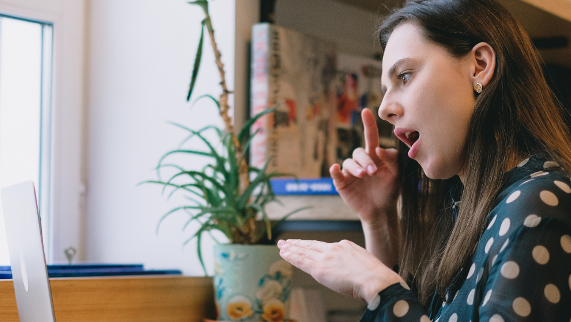 HERO Emergency video relay service for deaf British Sign Language (1336 × 560px)