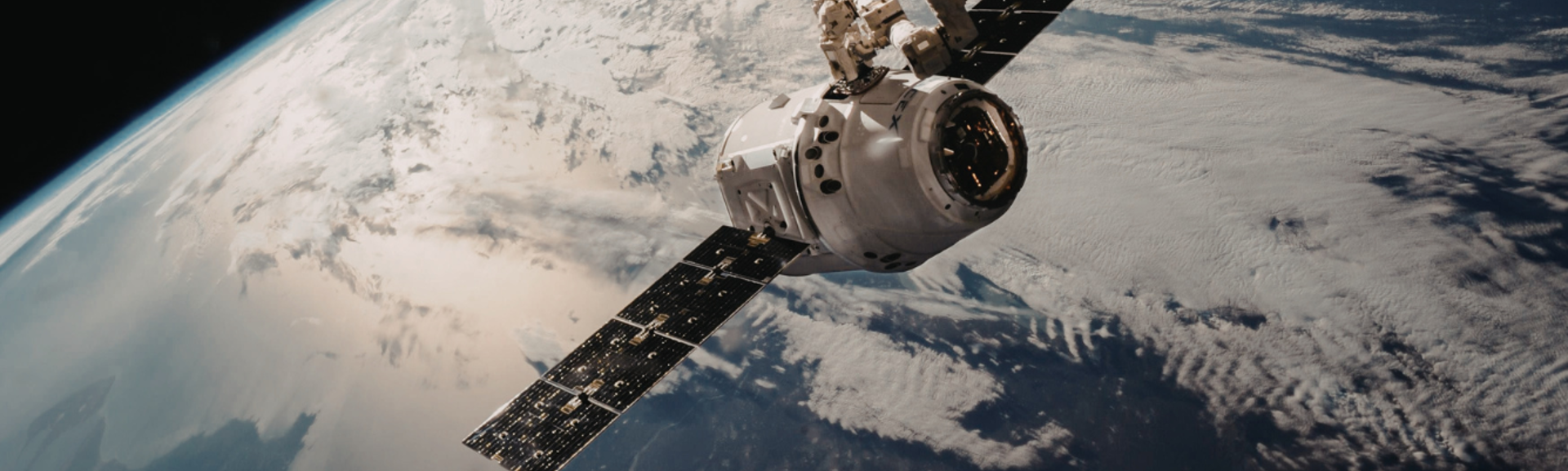 HERO - Ofcom ignites liftoff for smartphone space race